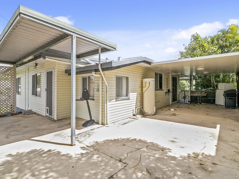 4 Berry Street, Churchill QLD 4305