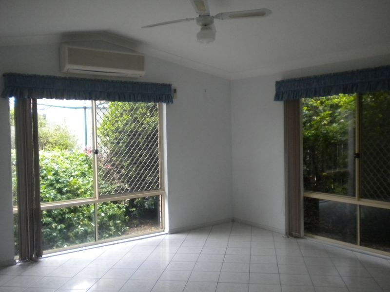 8 Michelle Court, Raceview QLD 4305