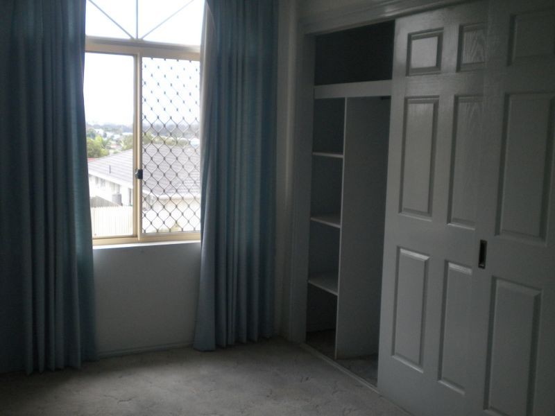 8 Michelle Court, Raceview QLD 4305