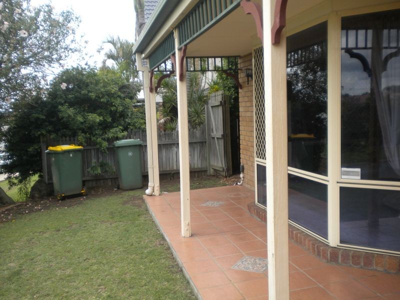 8 Michelle Court, Raceview QLD 4305