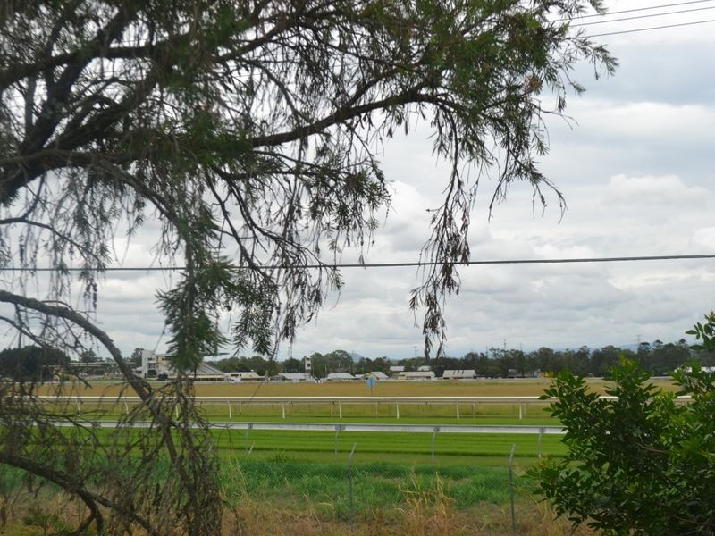 42 Videroni Street, Bundamba QLD 4304