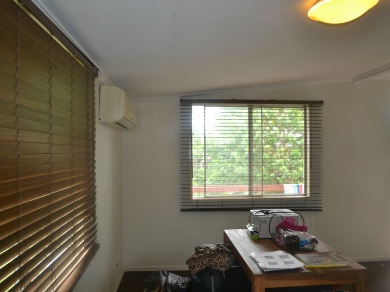 42 Videroni Street, Bundamba QLD 4304