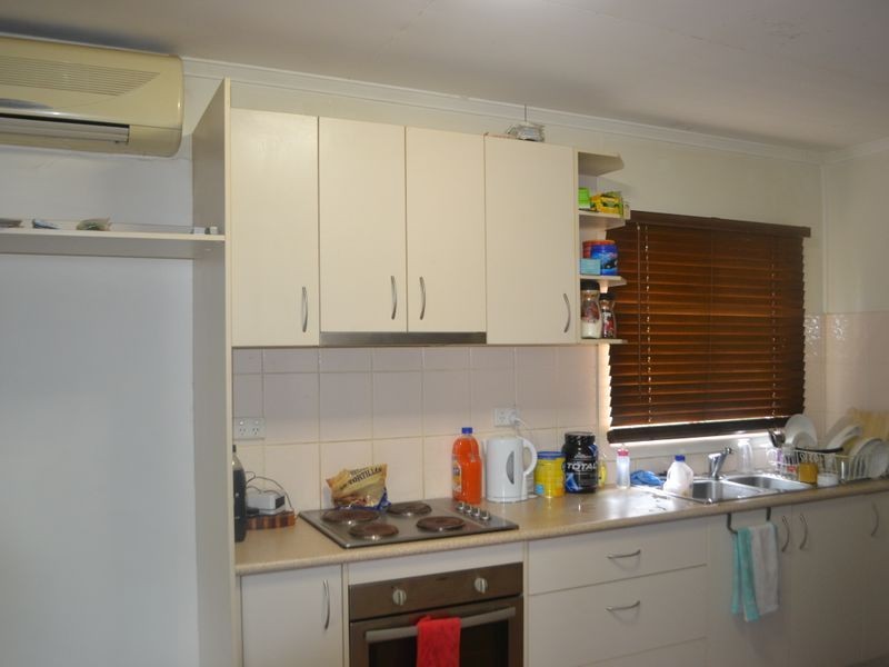 42 Videroni Street, Bundamba QLD 4304