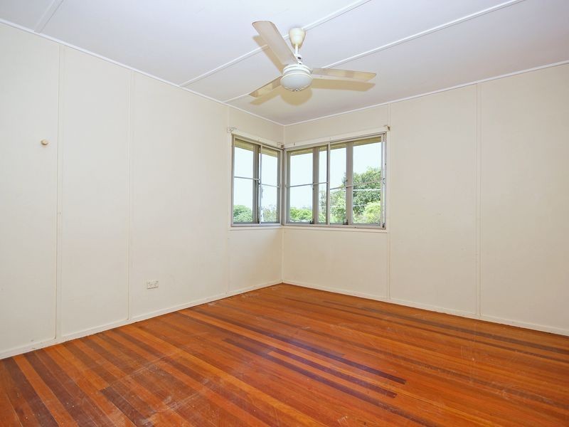 28 Coverack Street, Leichhardt QLD 4305