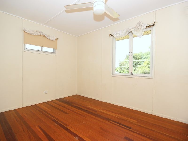 28 Coverack Street, Leichhardt QLD 4305