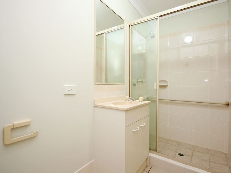 4 Arora Court, Flinders View QLD 4305