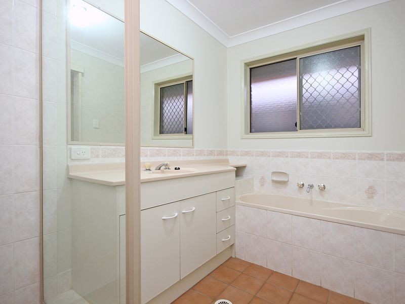 4 Arora Court, Flinders View QLD 4305