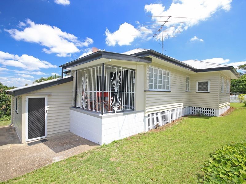 16 Jackes Street, Eastern Heights QLD 4305