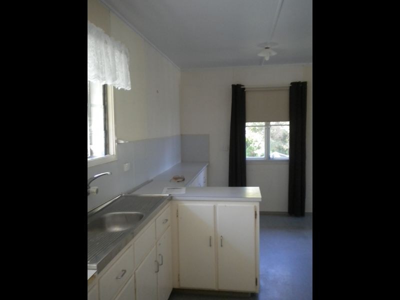 2 Odette Street, Leichhardt QLD 4305