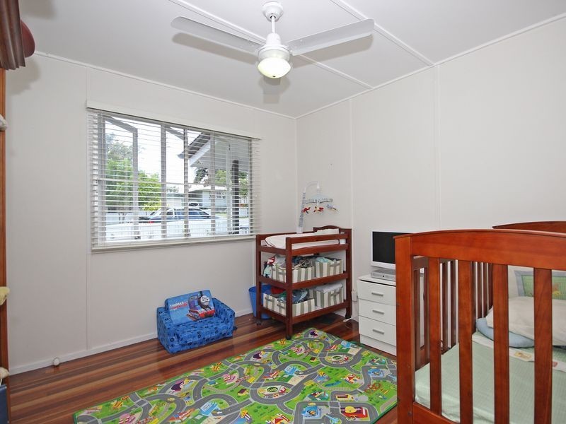28 Maenporth Street, Leichhardt QLD 4305