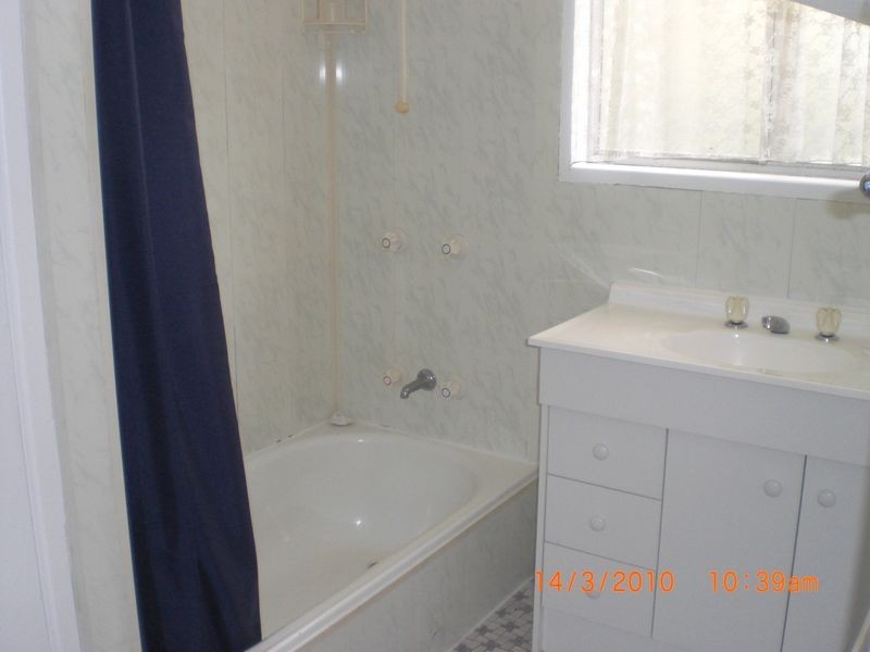 10 Connors Street, North Ipswich QLD 4305