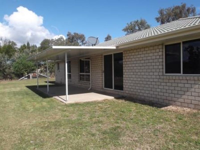 35 Walnut Drive, Brightview QLD 4311