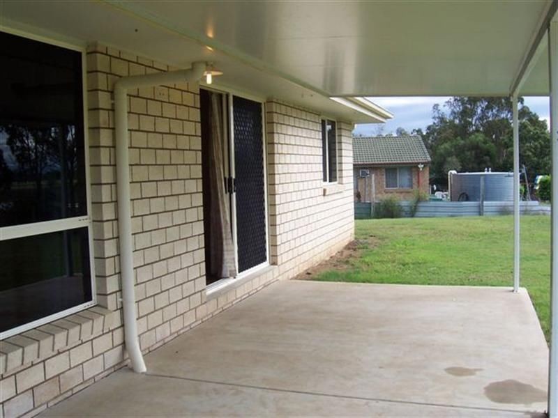 35 Walnut Drive, Brightview QLD 4311