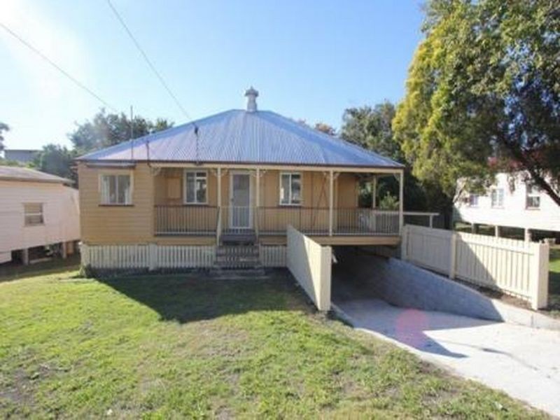 42 Railway Street, Booval QLD 4304