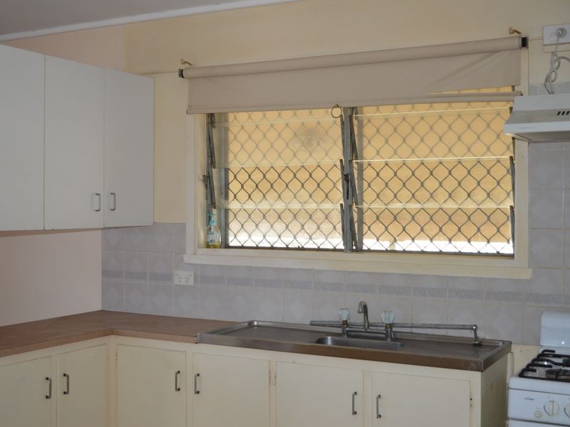 5 Kynance Street, Leichhardt QLD 4305