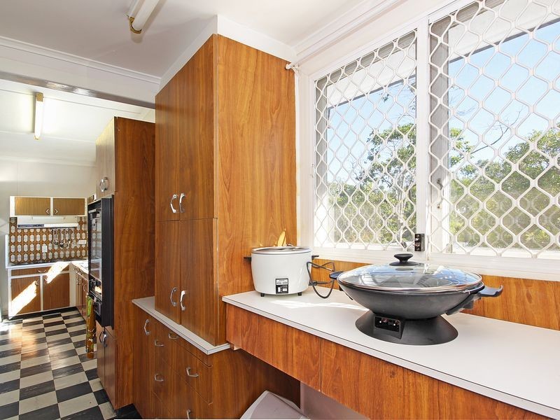 24 Marginson Street, Leichhardt QLD 4305