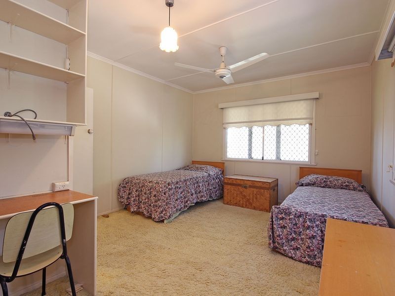 24 Marginson Street, Leichhardt QLD 4305