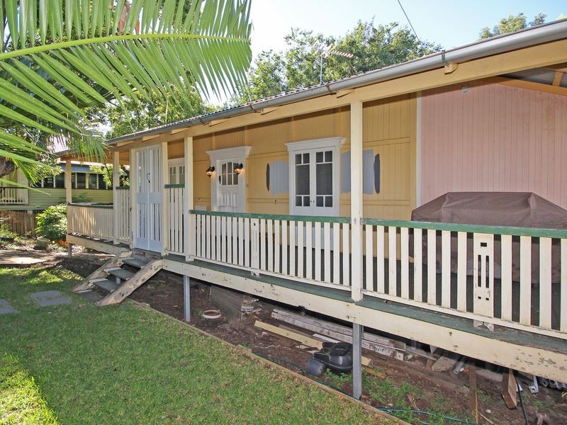 12 Hume Street, Woodend QLD 4305