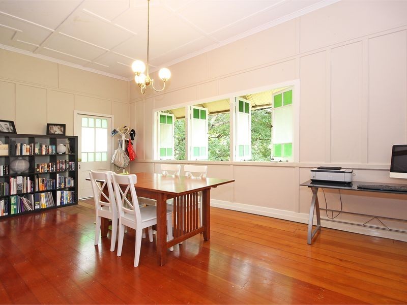 12 Hume Street, Woodend QLD 4305