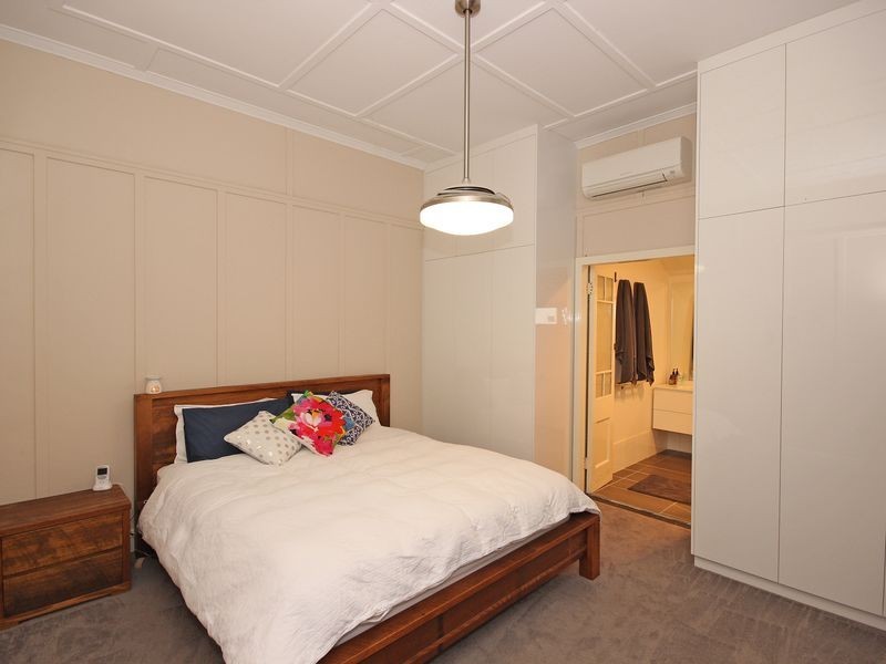 12 Hume Street, Woodend QLD 4305