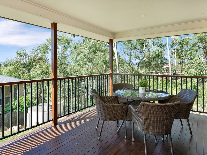 8 Ballow Street, Woodend QLD 4305