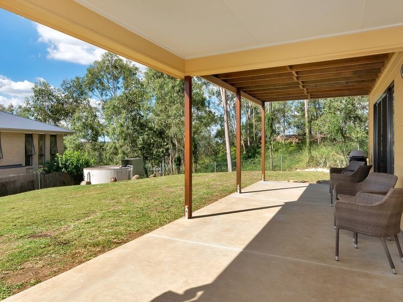 8 Ballow Street, Woodend QLD 4305