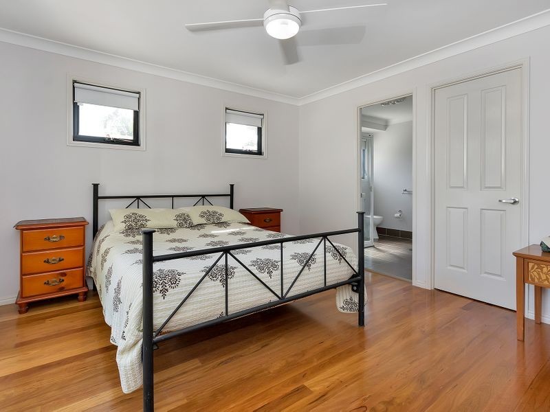 8 Ballow Street, Woodend QLD 4305