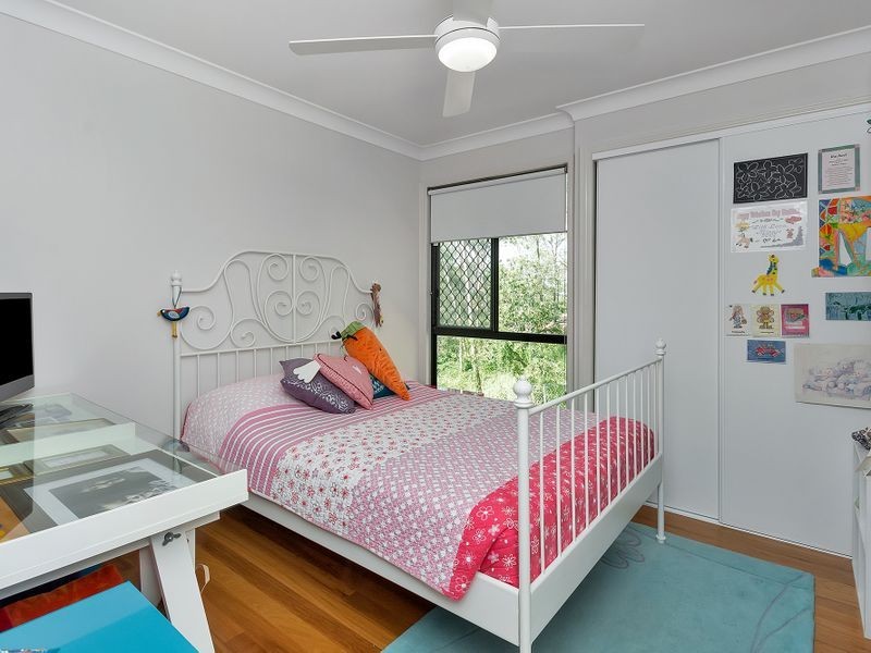 8 Ballow Street, Woodend QLD 4305