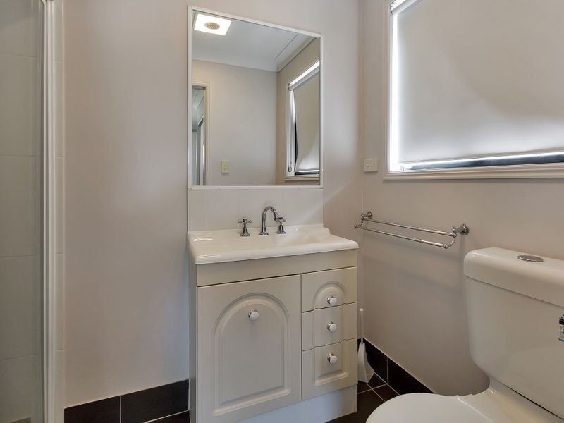 8 Ballow Street, Woodend QLD 4305