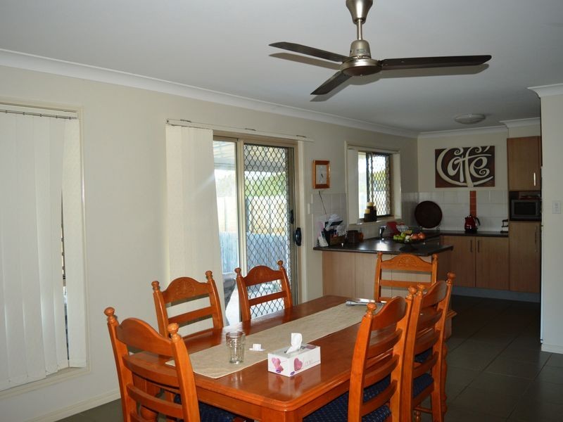 9 Jene Court, Flinders View QLD 4305