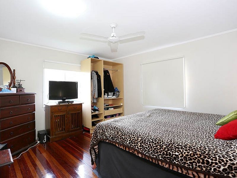 40 Logan Street, North Booval QLD 4304