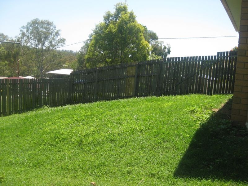 2 Manchester Street, North Ipswich QLD 4305