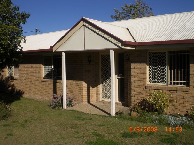 2/1 Cocos Place, Raceview QLD 4305