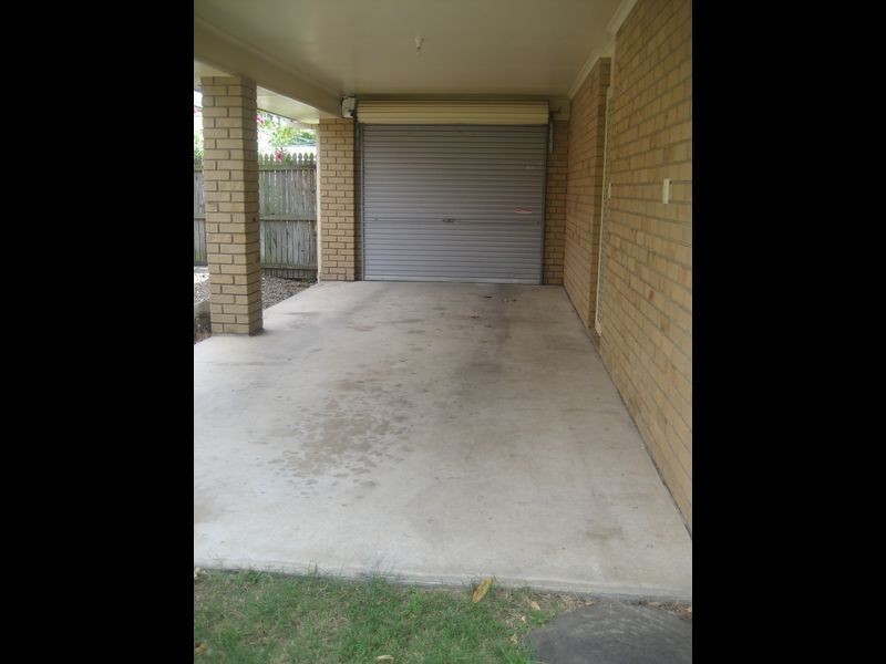 2/1 Cocos Place, Raceview QLD 4305
