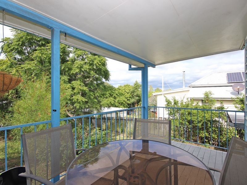 33 MacGregor Street, Woodend QLD 4305