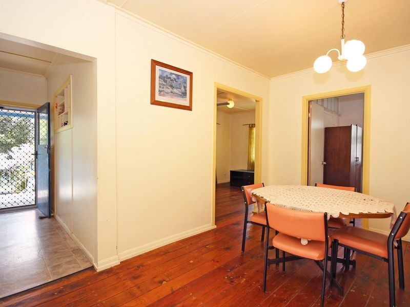 33 MacGregor Street, Woodend QLD 4305