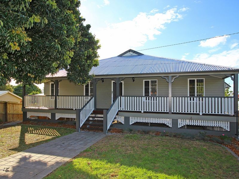 14 Brisbane Road, East Ipswich QLD 4305