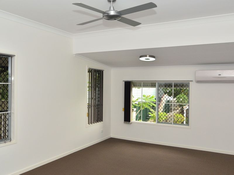 14 Brisbane Road, East Ipswich QLD 4305