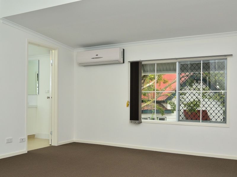 14 Brisbane Road, East Ipswich QLD 4305