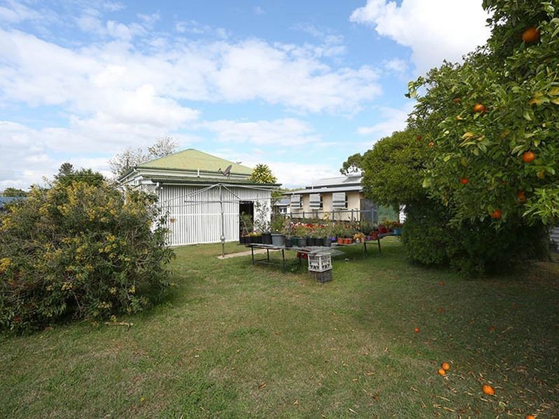 53 Lusitania Street, Newtown QLD 4305