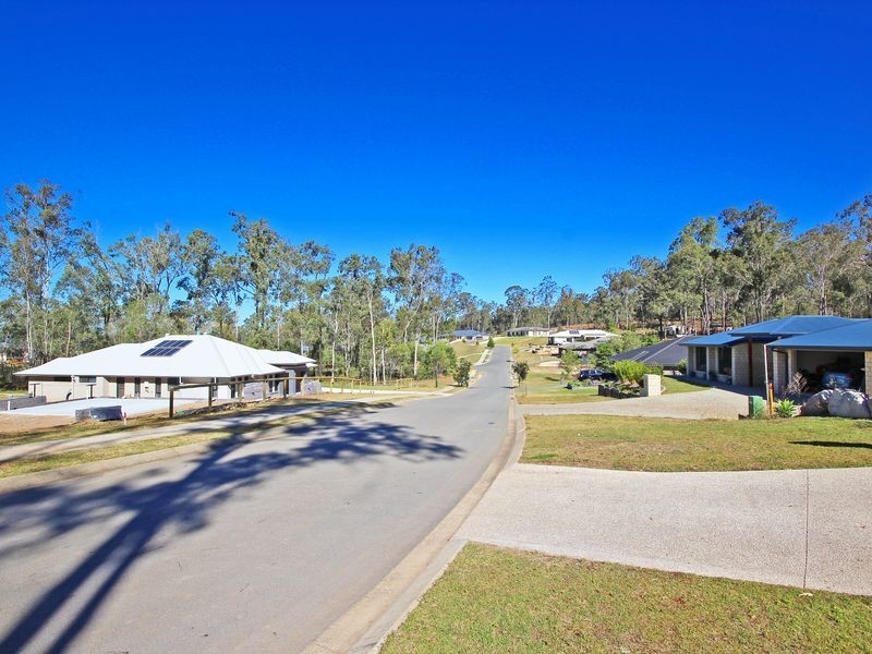 34 Shiloh Court, Pine Mountain QLD 4306