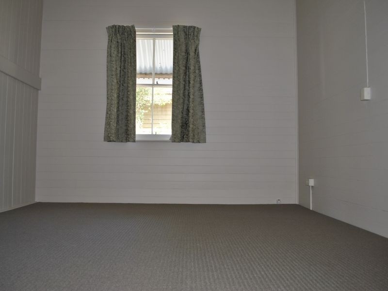 11 Tallon Street, Sadliers Crossing QLD 4305