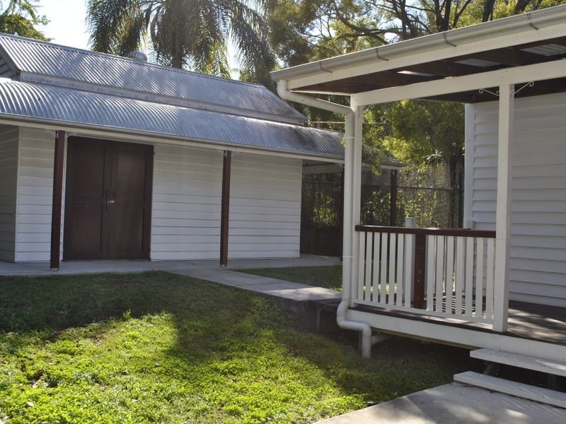 11 Tallon Street, Sadliers Crossing QLD 4305