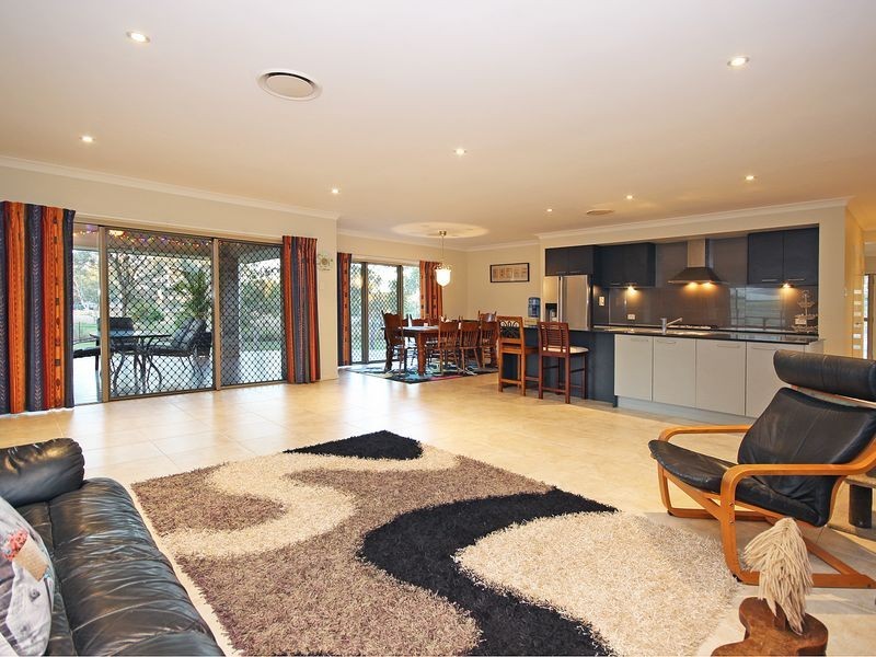 65 Rosewood-Thagoona Road, Thagoona QLD 4306