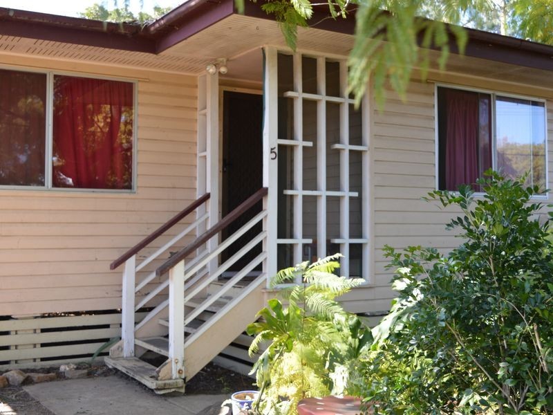 5 Bass Street, Leichhardt QLD 4305