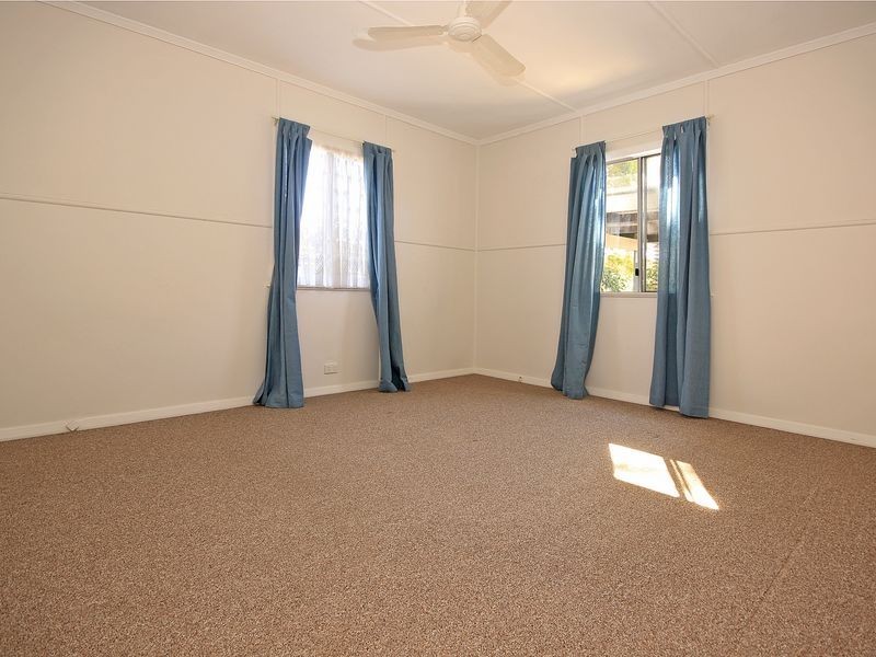 129 Blackall Street, Basin Pocket QLD 4305