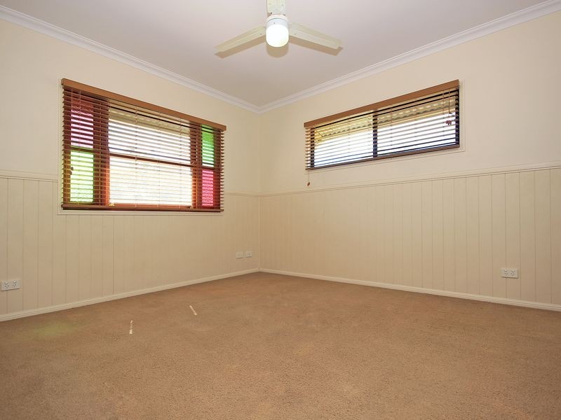 1/10a Campbell Street, Woodend QLD 4305