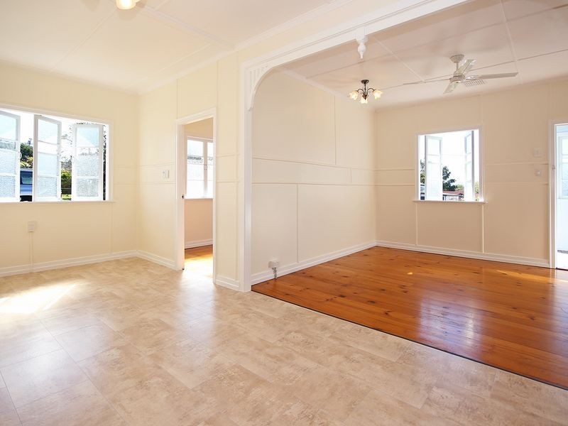 23 Blackstone Road, Eastern Heights QLD 4305
