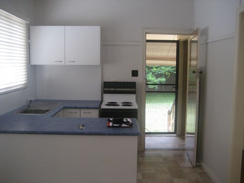 2 George Lane, Newtown QLD 4305