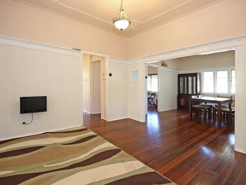 199 Pine Mountain Road, Brassall QLD 4305